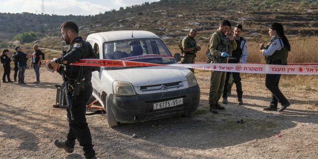 Los militantes de Hamas atacaron un asentamiento israelí en Cisjordania, lo que generó dudas sobre la efectividad de la incursión israelí. 4 palestinos de israel