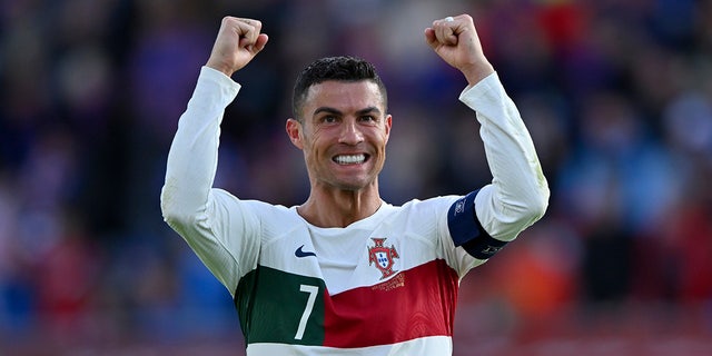 Cristiano Ronaldo contra Islandia