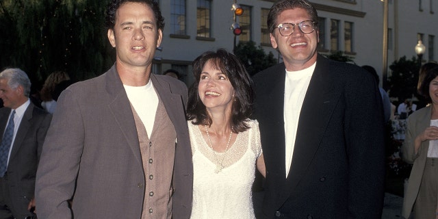 Tom Hanks, Sally Field, and Robert Zemeckis on the red carpet