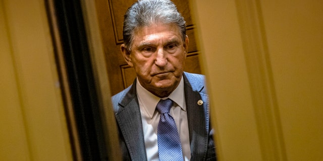 Joe Manchin in elevator