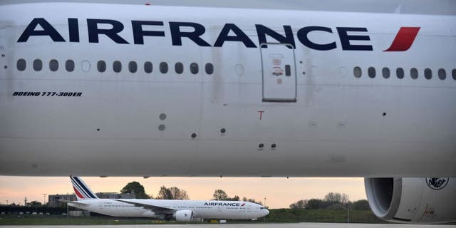 Air-France-Flugzeug in Paris