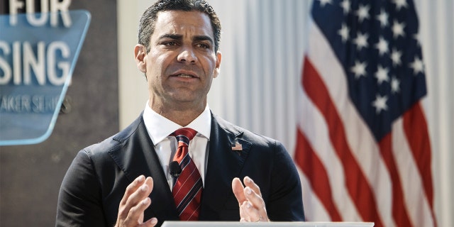 Republican presidential candidate and Miami mayor Francis Suarez