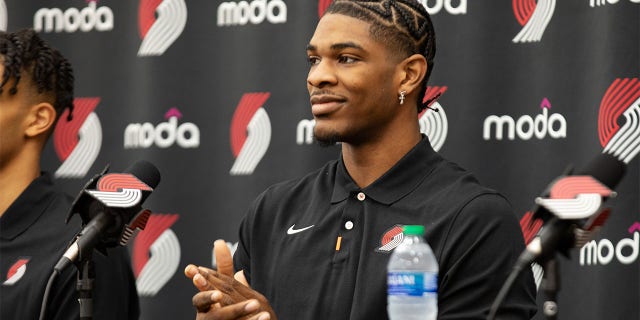 Scoot Henderson addresses the media in Portland