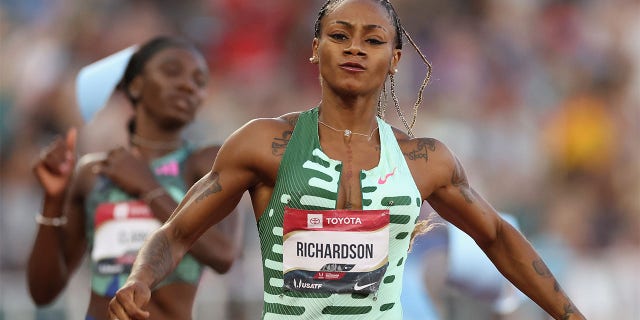 Kadınlar 100m Finalini Sha'Carri Richardson kazandı