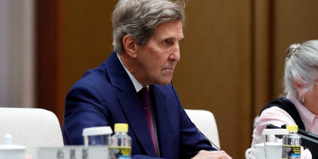 Kerry at hearing