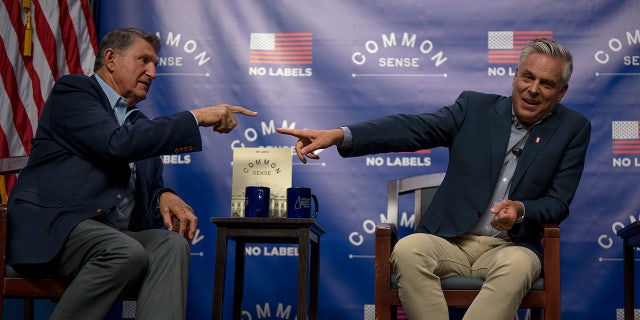 Joe Manchin macht Schlagzeilen bei der New Hampshire No Labels-Veranstaltung