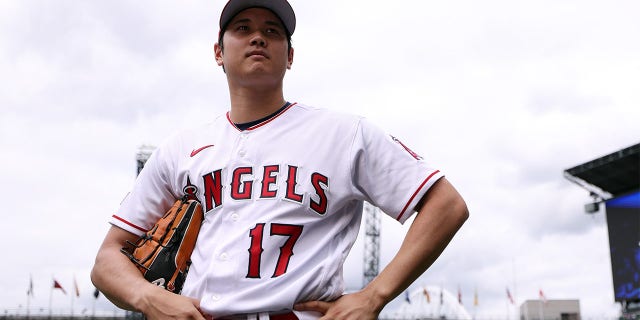 Shohei Ohtani watches All-Star practice day
