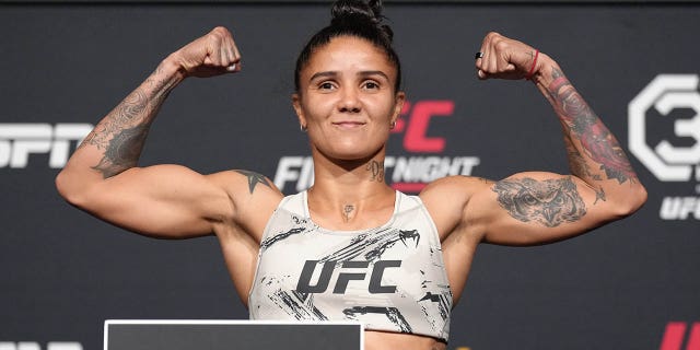 Istela Nunes at the weigh in