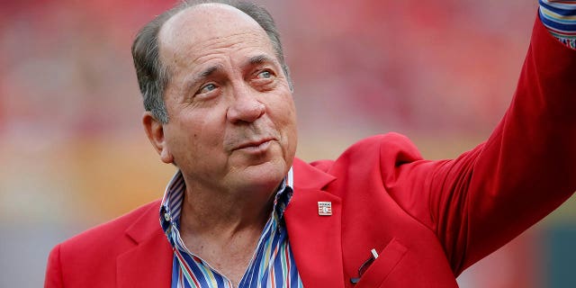 Johnny Bench in 2018 vs Pirates