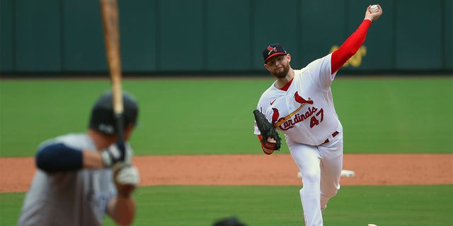 Jordan Montgomery throws pitch