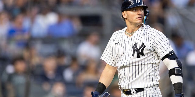 Josh Donaldson walks to the Yankees