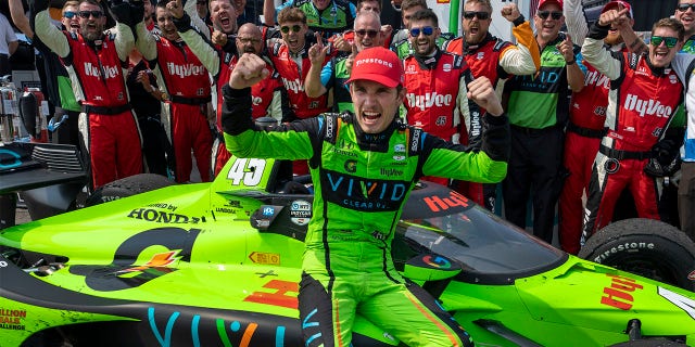 Christian Lundgaard celebrates with team