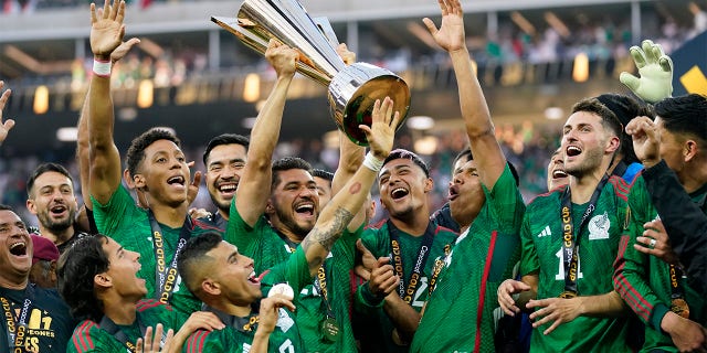 Mexico Players celebrate