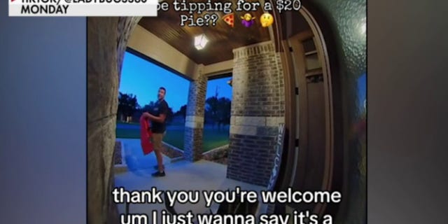 DoorDash delivery driver curses at Texas mom