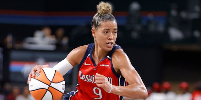 WNBA-kampioen Natasha Cloud breidt de Amerikaanse kritiek uit nadat ze ...