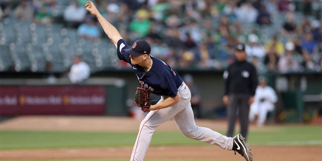 Nick Pivetta throws pitch