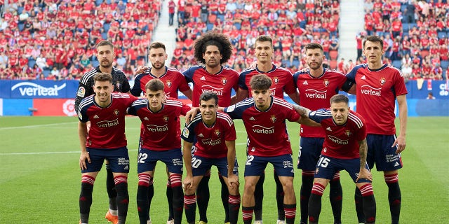 Osasuna players pose