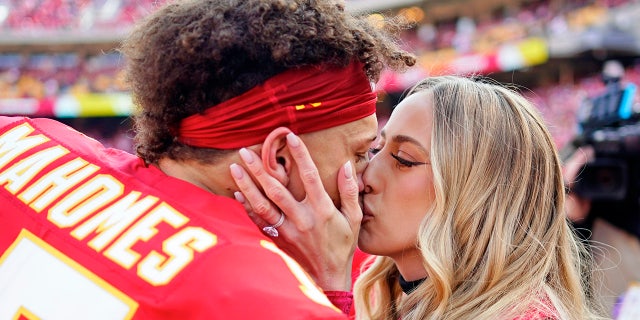 Patrick Mahomes and Brittany at the AFC Championship