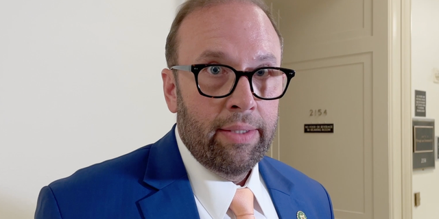 Abgeordneter Jason Smith außerhalb der Anhörung zur IRS-Aufsicht