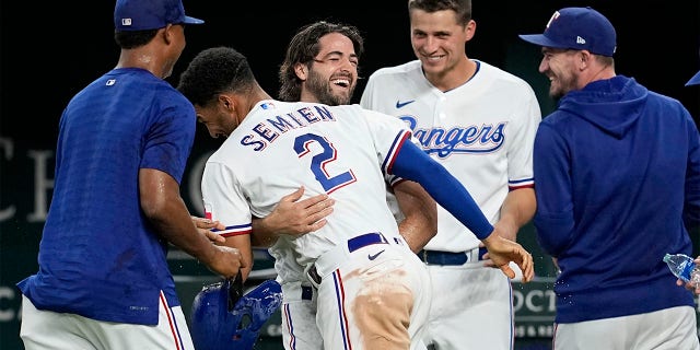 Josh Smith celebrates with teammates