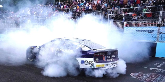 Shane Van Gisbergen burns out