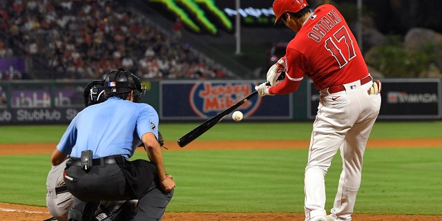 Shohei Ohtani swings