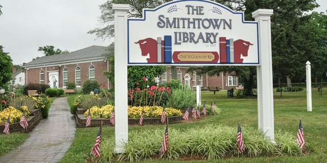 Street view of the Smithtown Library