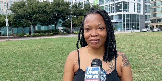 Frau spricht mit Fox News Digital in Washington DC