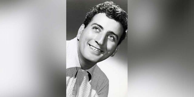 Tony Bennett liberated concentration camp while serving in WWII ...