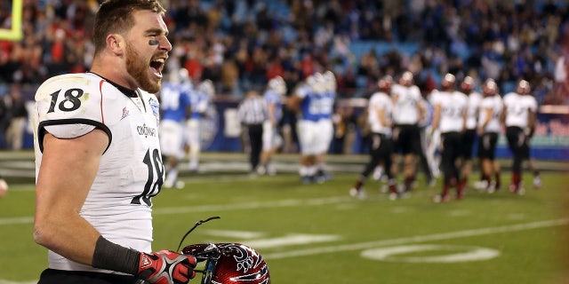 Travis Kelce during a Cincinnati Bearcats game