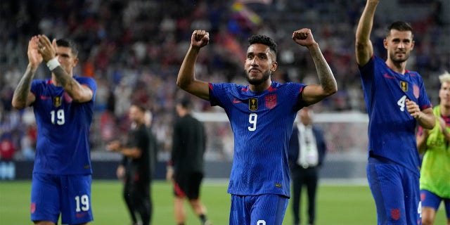 Jesús Ferreira golü kutluyor