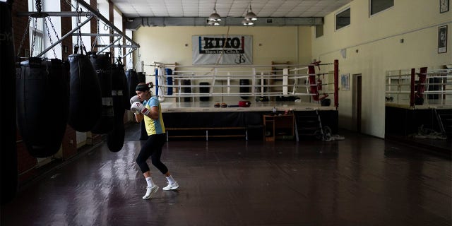 Anna Lysenko trains