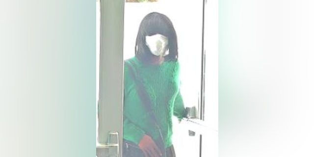 Sticky Note Bandit entering fourth bank