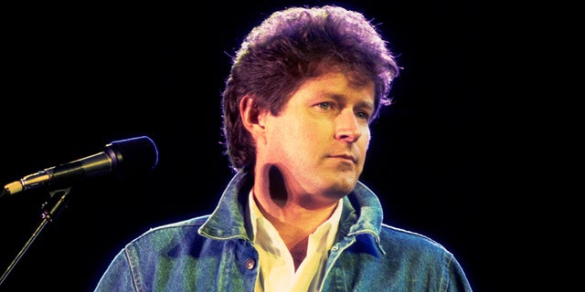 Don Henley performing at Veteran's Stadium in 1985