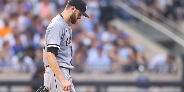 Lucas Giolito upset