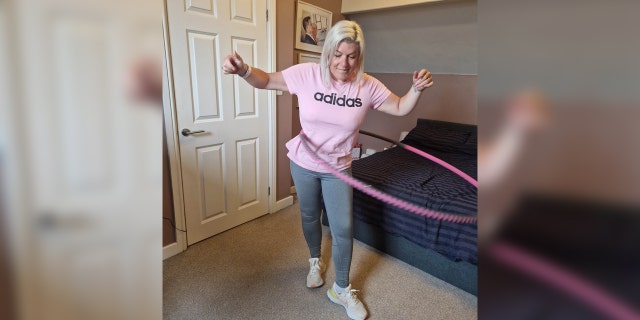hula hoop mom in the U.K.
