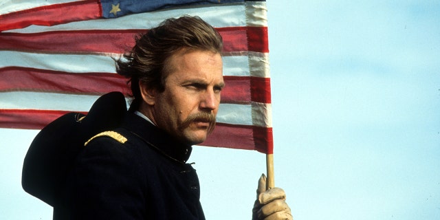 Kevin Costner has mustache in Dances With Wolves movie