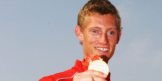 Martin Kirketerp con medaglia d'oro