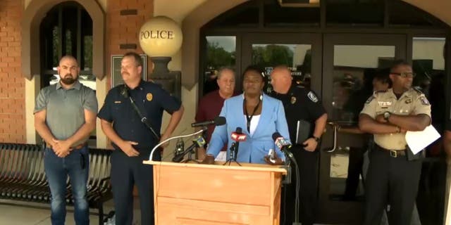 Hampton and Henry County officials at presser