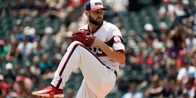 Lucas Giolito throws a pitch during a 2023 MLB game