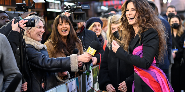 sandra bullock carpet