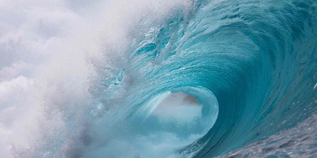 A wave shot by Brian Bielmann
