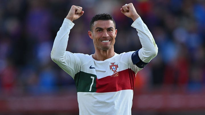 Soccer star Cristiano Ronaldo proposes with multimillion-dollar ring