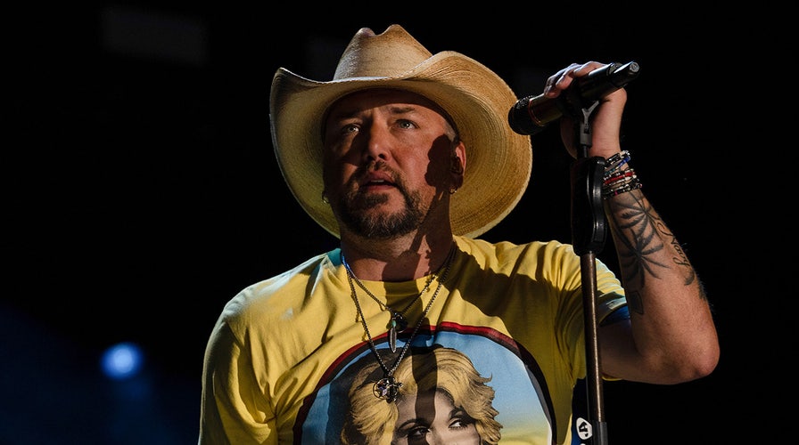 Jason Aldean blasts cancel culture, sends defiant message to critics at concert