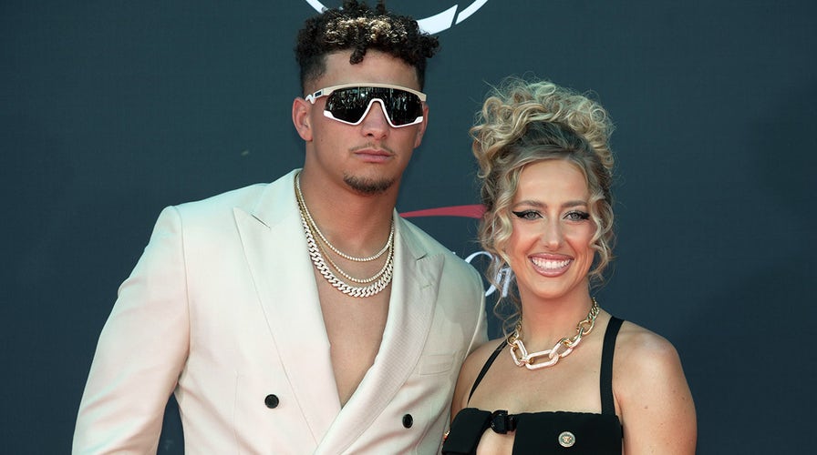 Brittany Mahomes Admits She Was 'not Prepared' To Be 'thrown Into The ...