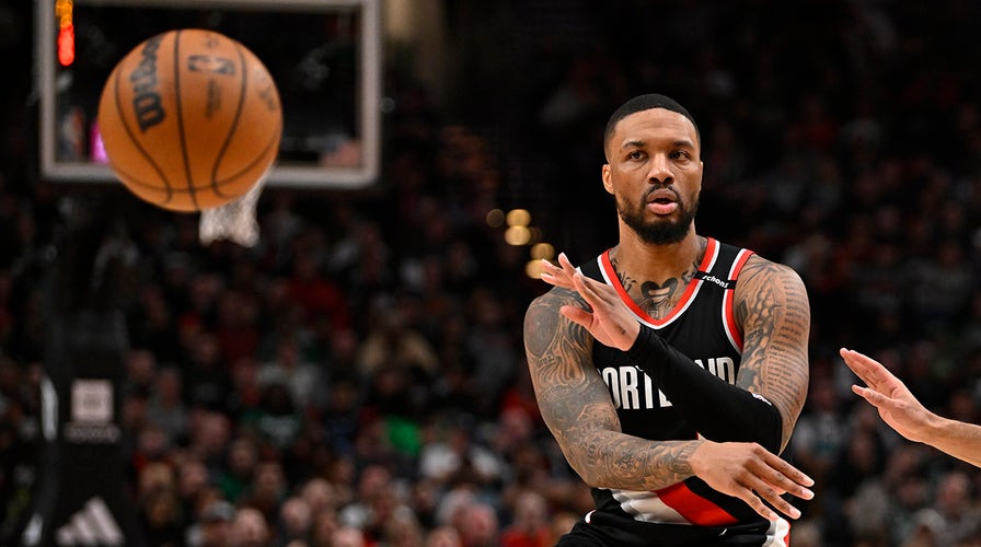 Damian Lillard reacts to return to Trail Blazers after Bucks exit | Fox News