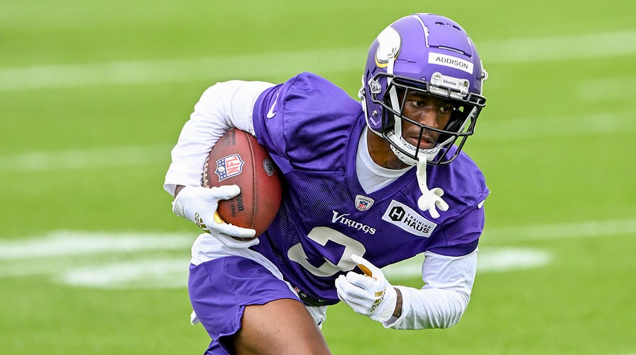 Vikings' Jordan Addison cited for driving 140 mph in 55-zone - Los