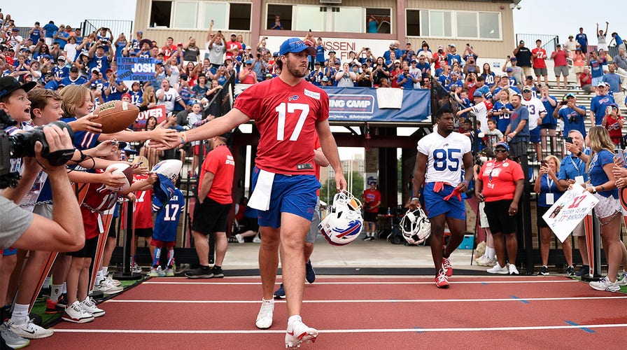 Bills' Josh Allen makes young fan's day with help from brother: 'My sister  loves you'