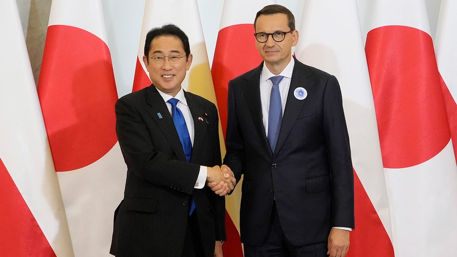 Japan’s prime minister meets with Polish counterpart to discuss security, Russia’s war on Ukraine