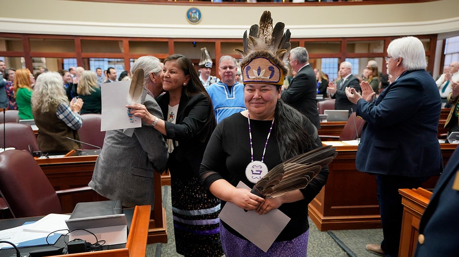 Language regarding Maine's obligation to Native American tribes may be added back to state's constitution